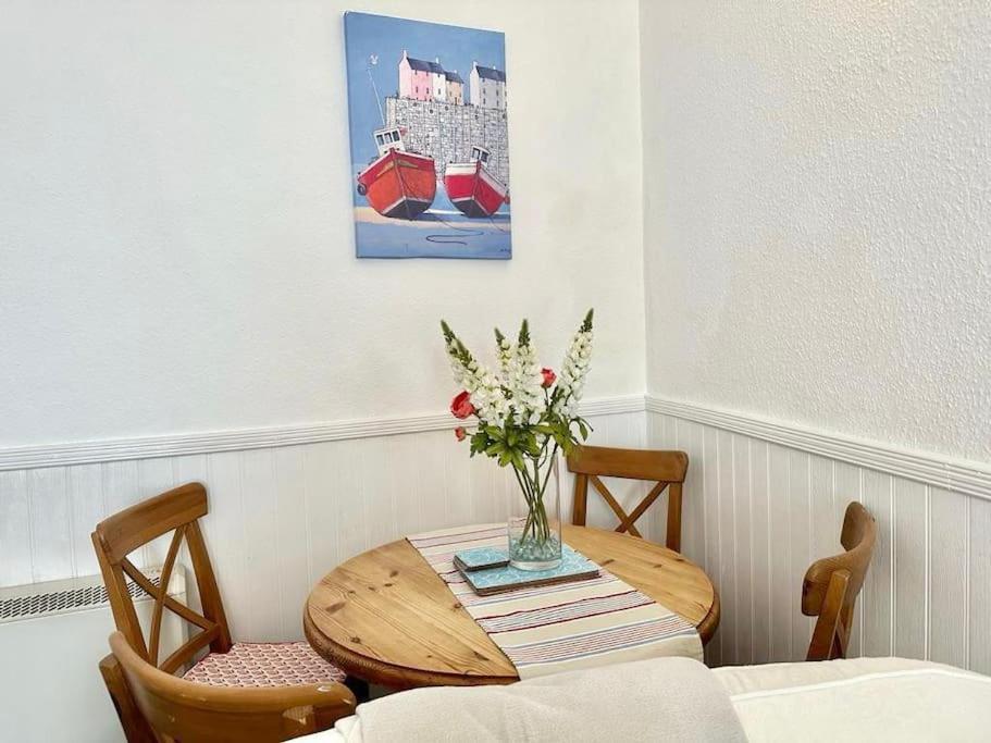 Ship Cottage Tenby Beach 50M Kültér fotó